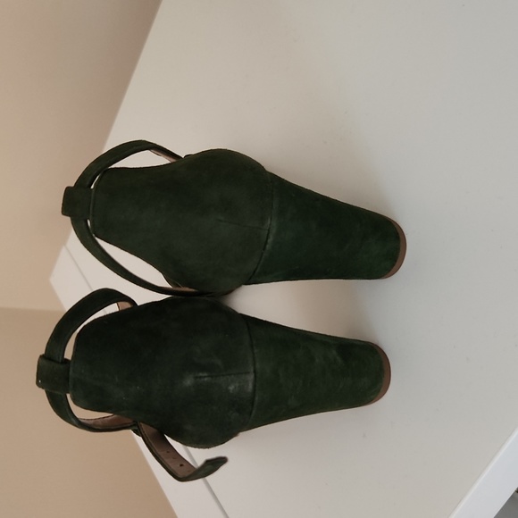 🎄 Sandals - Picture 4 of 4